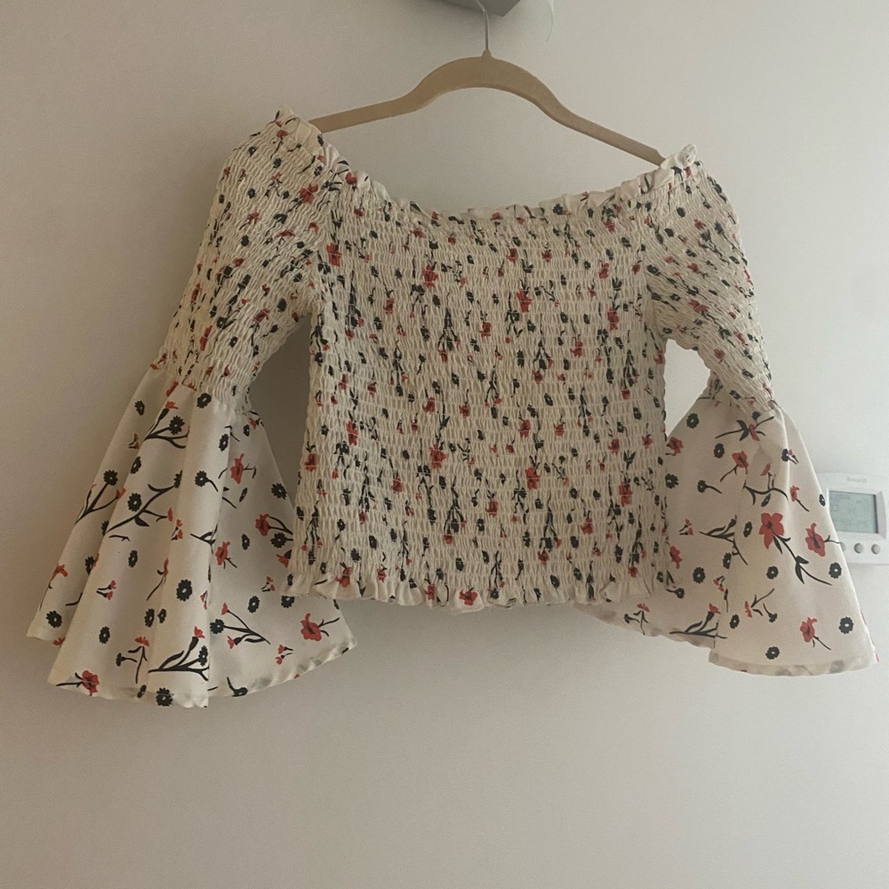 Zara Cream Flutter Sleeve Smocked Blouse - Picture 2 of 4